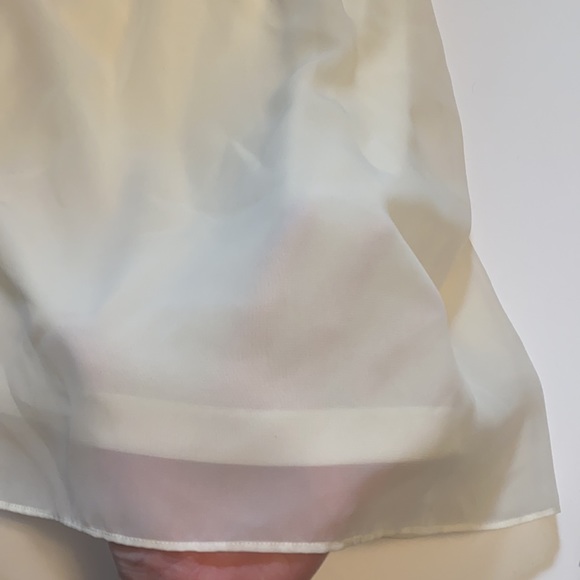 Ivory H&M Divided feminine textured dress size 4 - Picture 2 of 6